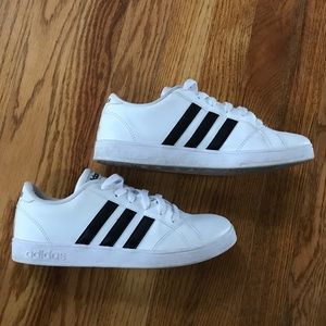 Adidas classic sneakers